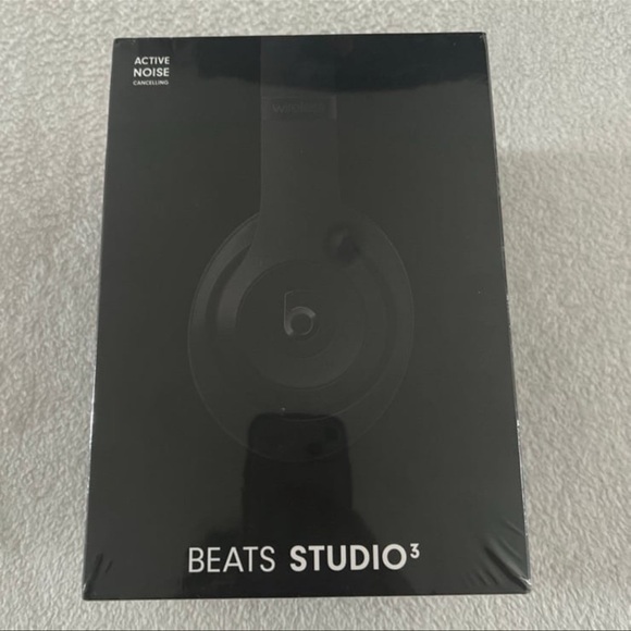 (NEW) Beats Studio 3 Wireless Noise Cancelling Matte Black Headphones - Picture 13 of 16